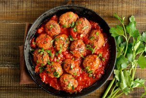 Marinara Sauce with Meatball