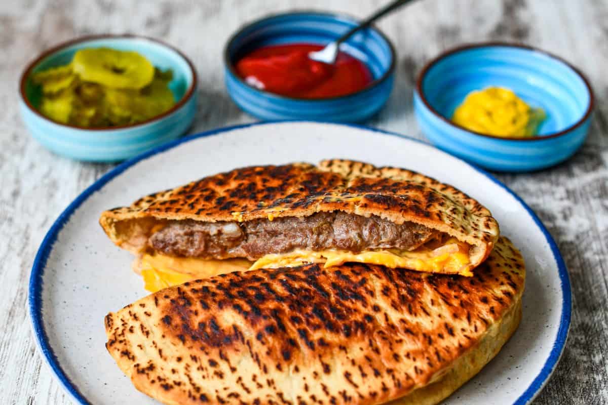 Cheeseburger Pita